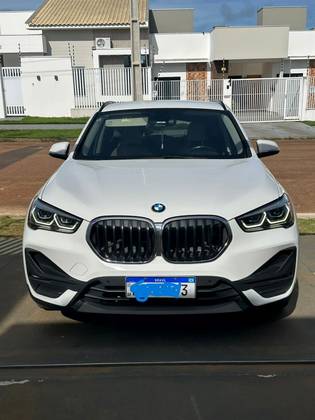 BMW X1 2.0 16V TURBO ACTIVEFLEX SDRIVE20I X-LINE 4P AUTOMÁTICO BMW X1 2.0 16V TURBO ACTIVEFLEX SDRIVE20I X-LINE 4P AUTOMÁTICO